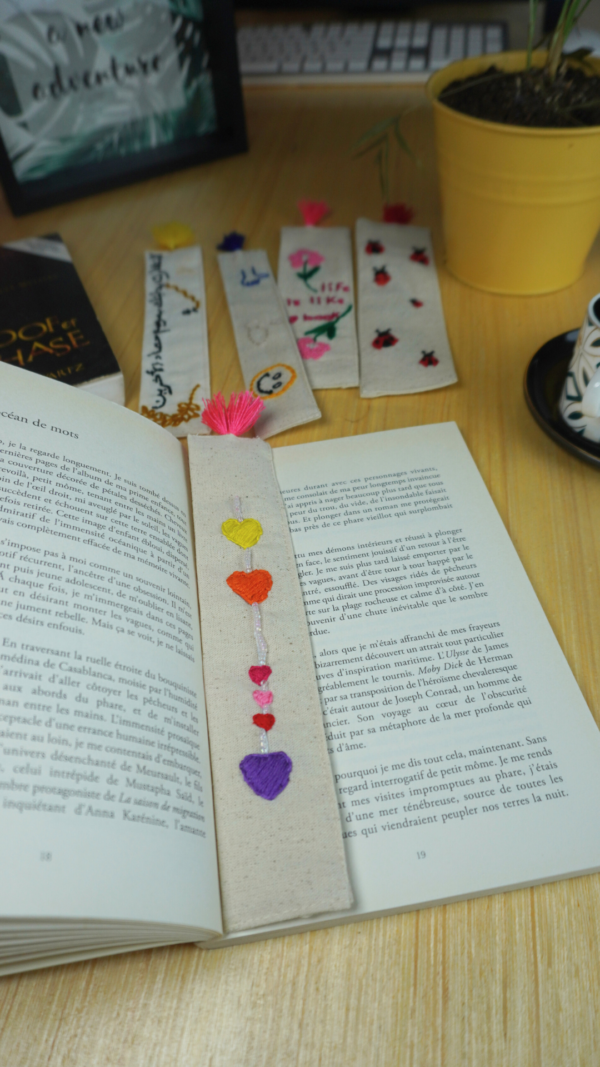 Hearts and Pearls - Bookmark – Image 2