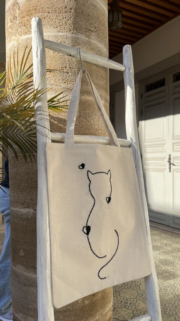 Charming Cat Lover Tote Bag – Image 2